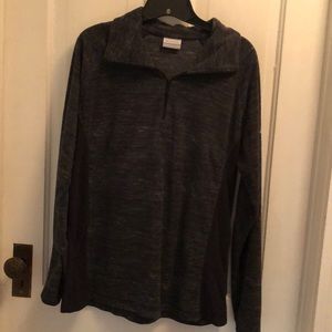 Quarter zip long sleeved Columbia pullover